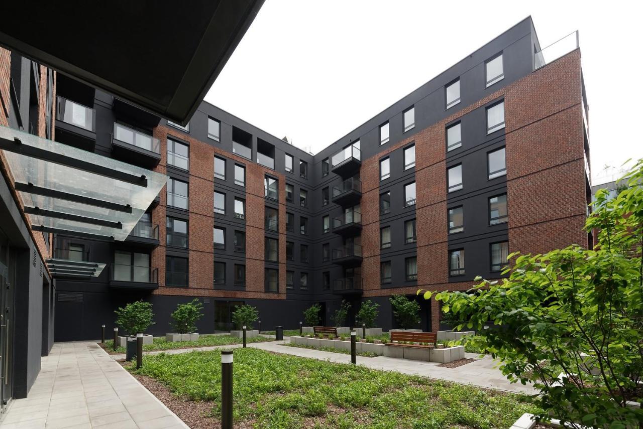 Zentrum II Apartament Parking By Impero Poznań Eksteriør billede