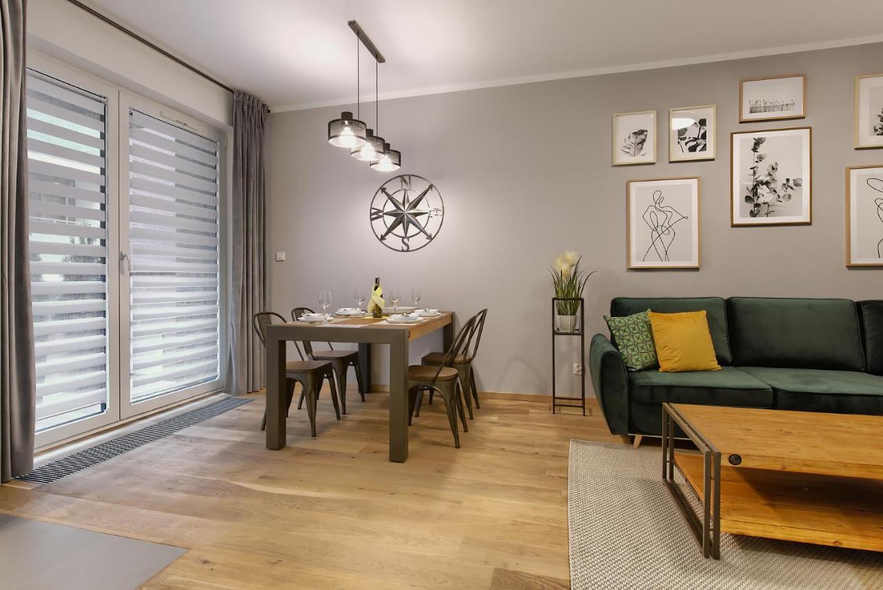 Zentrum II Apartament Parking By Impero Poznań Eksteriør billede
