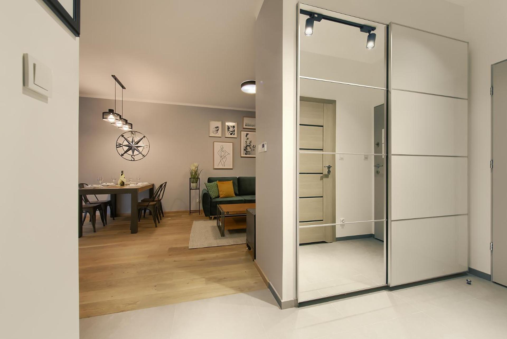 Zentrum II Apartament Parking By Impero Poznań Eksteriør billede